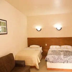 2* Hotel Cuauhtemoc